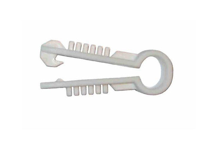 100pcs DM TV STAPLES = 6mm
