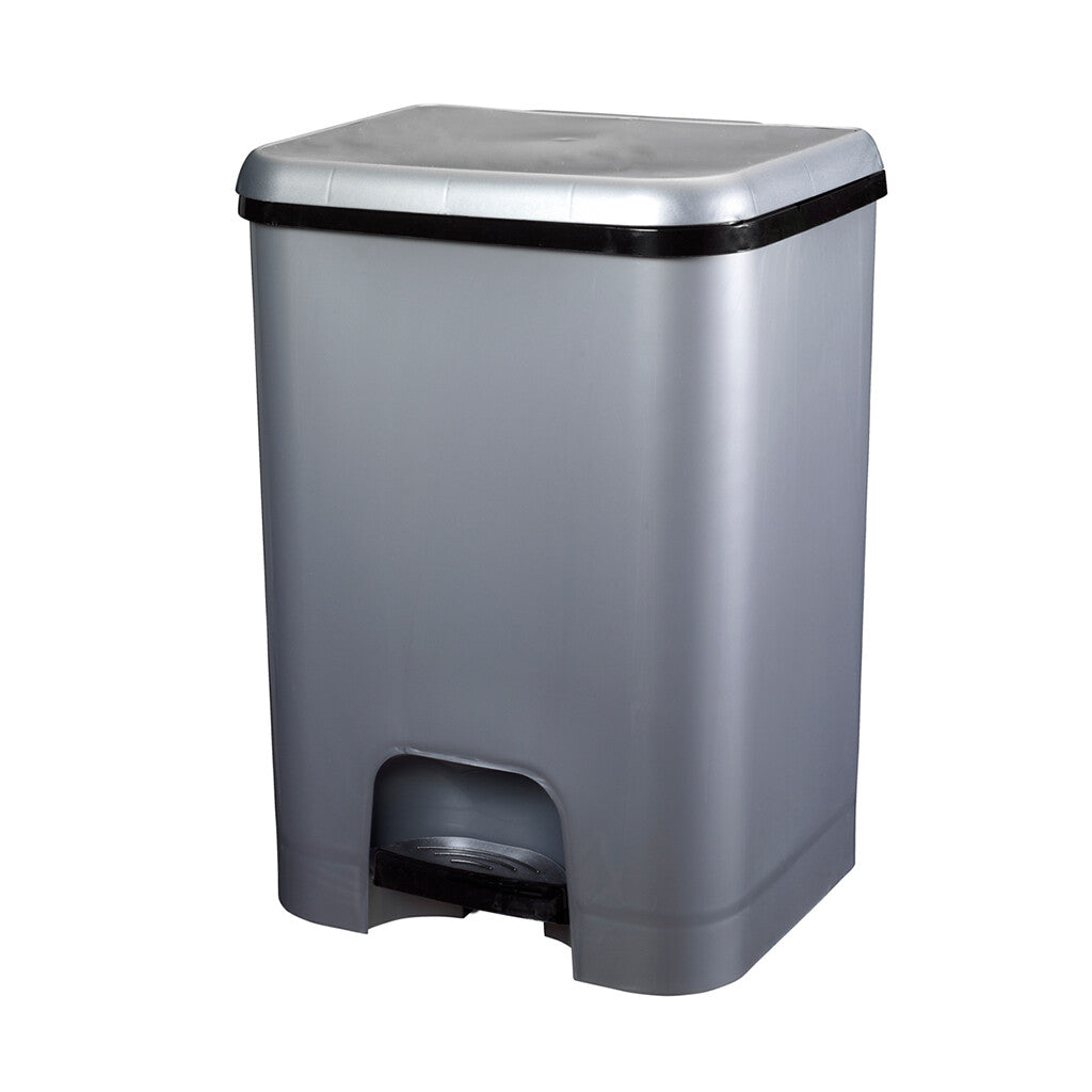 2572 CUBO DE BASURA CON PEDAL CLASS 26L PLATA