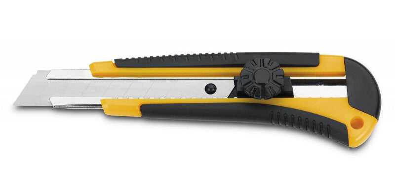 00211 PROFESSIONAL METAL CUTTER WITH WHEEL 16cm 3C