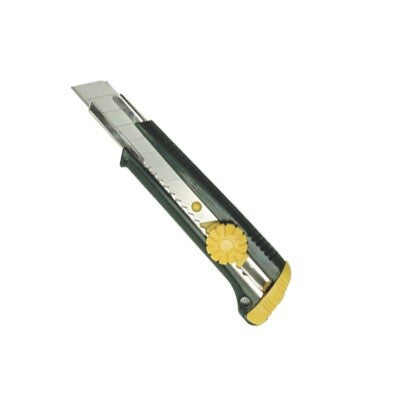 C118 CUTTER PLASTICO 18 mm C/RUEDA MOTA