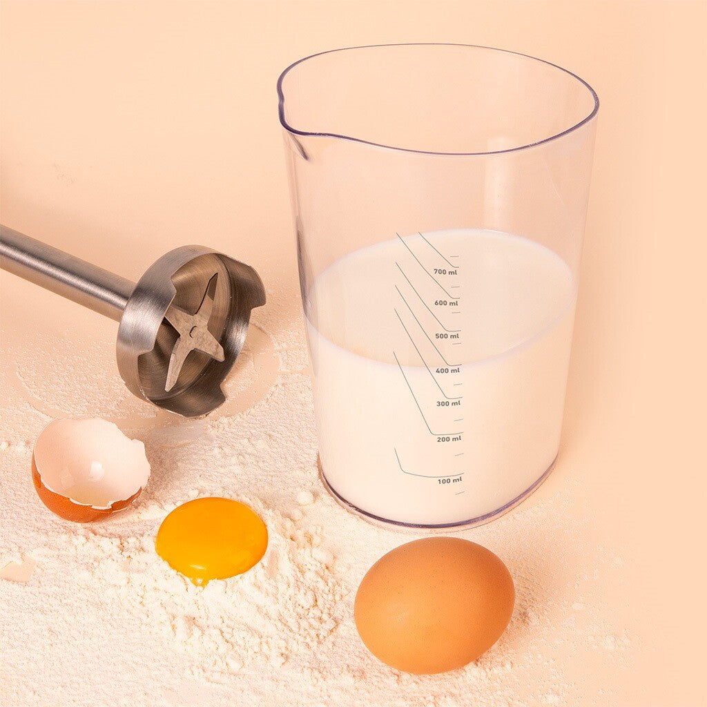 1703 GRADUATED OVAL JUG 0.75L