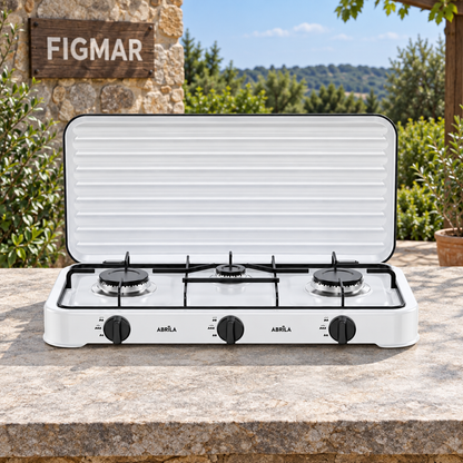 Detalle de los tres quemadores de la cocina Foster con Figmar en el fondo
