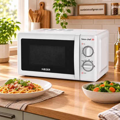 Microondas Haeger blanco con comida preparada